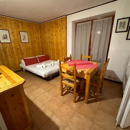 Apartment Limone In *